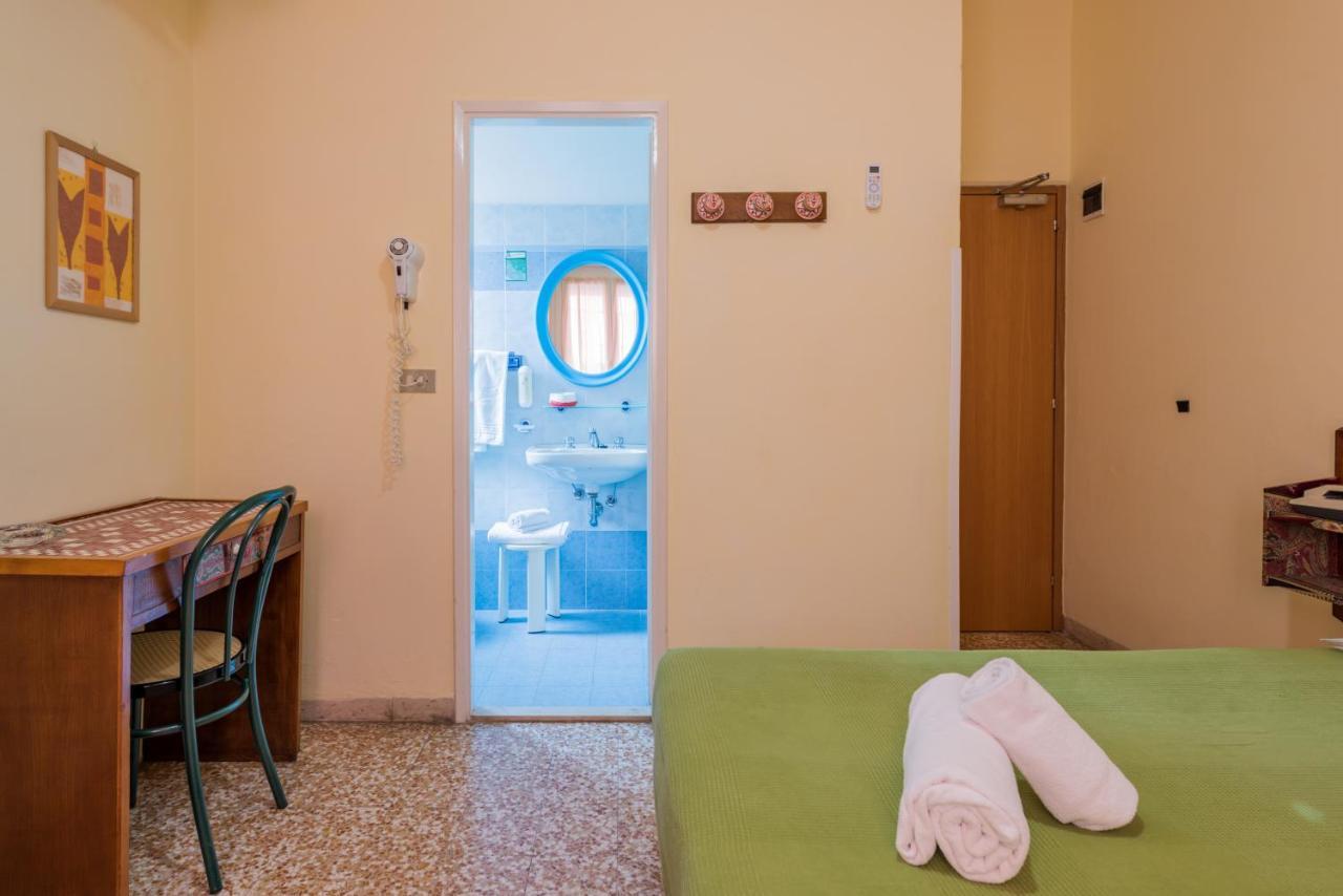 Hotel Villa Rosa Чезенатико Экстерьер фото