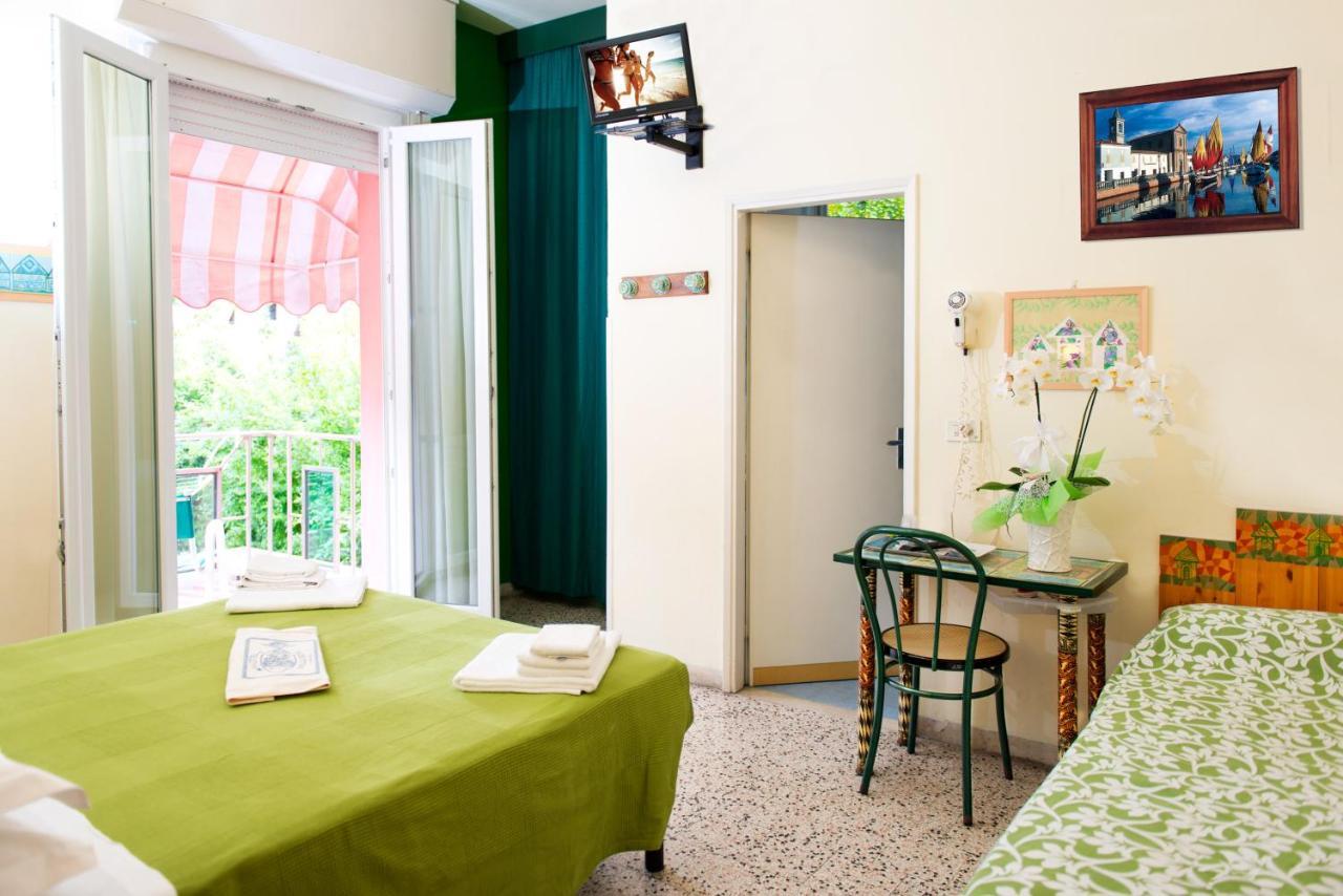 Hotel Villa Rosa Чезенатико Экстерьер фото